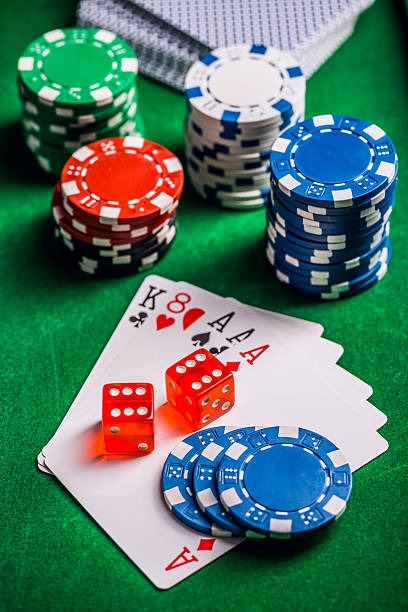 novaslot mobile app interface showing slot games and live casino options